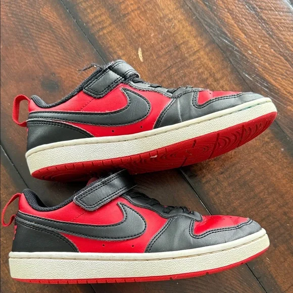 Nike Kids Black and Red Sneakers - Picture 2 of 11